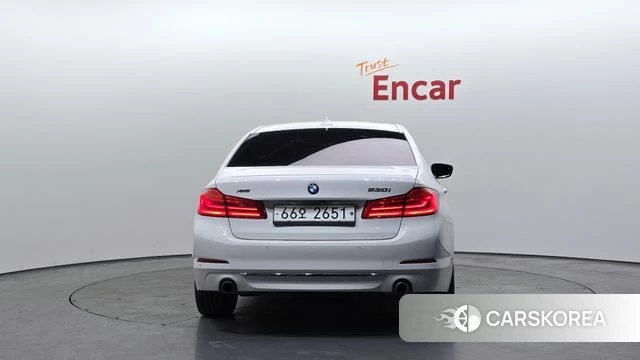 BMW 5 Series (G30) id 3873845 из Кореи 14