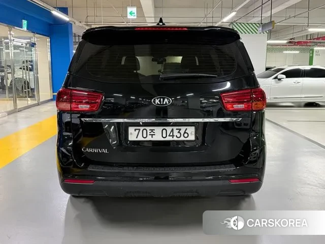 Kia The New Carnival id 3573668 из Кореи 14