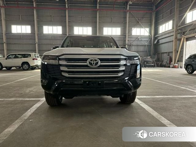 Toyota Land Cruiser (imported) 2024 Черный из Китая, фото 4