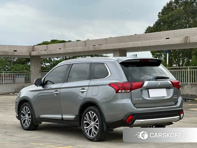 Mitsubishi  Outlander id 3857944 из Китая 8