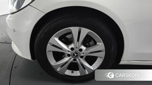 Mercedes-Benz C-Class W205 id 4251436 из Кореи 24
