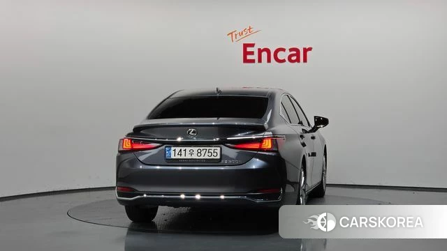 Lexus ES300h 7th generation id 4649961 из Кореи 32