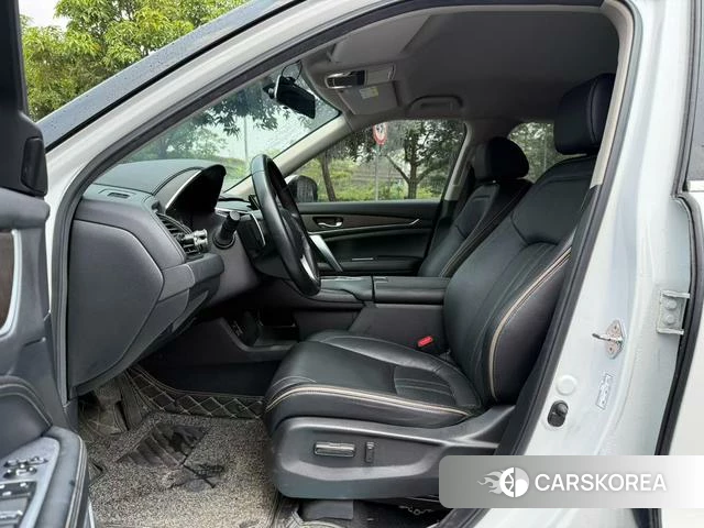 Honda Crown Road 2022 Белый из Китая, фото 4
