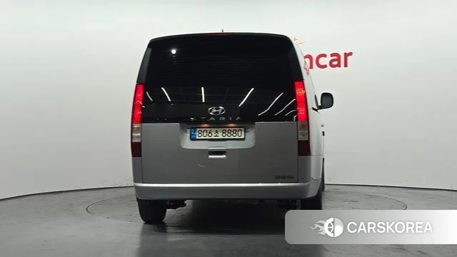 Hyundai Staria id 3818922 из Кореи 14