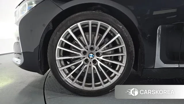 BMW 7 Series (G11) id 3405973 из Кореи 14