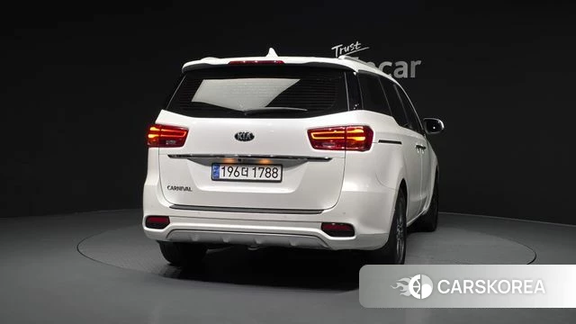 Kia The New Carnival id 4384644 из Кореи 27