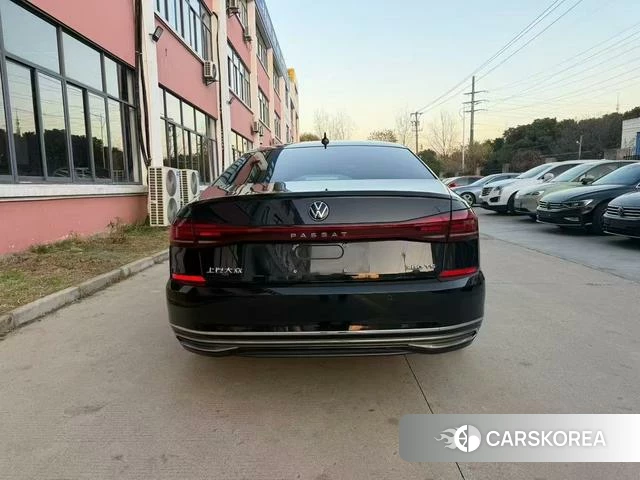Volkswagen Passat 2024 Черный из Китая, фото 4
