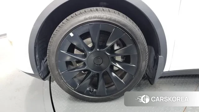 Tesla Model Y id 3088545 из Кореи 14
