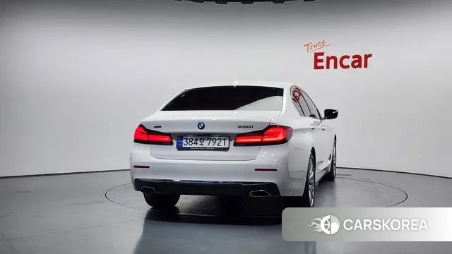 BMW 5 Series (G30) id 3410685 из Кореи 14