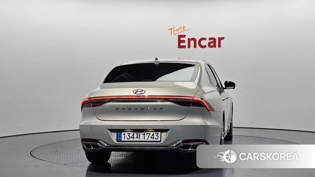 Hyundai The New Grandeur IG id 4471054 из Кореи 14