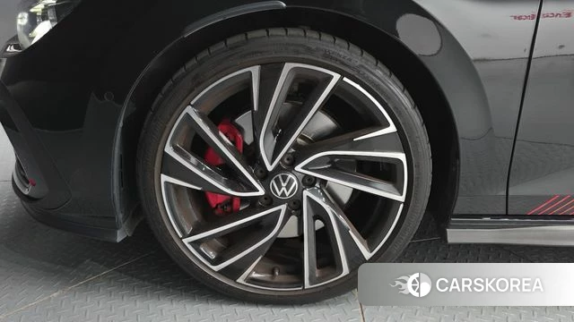 Volkswagen Golf 8th Generation id 4862982 из Кореи 33