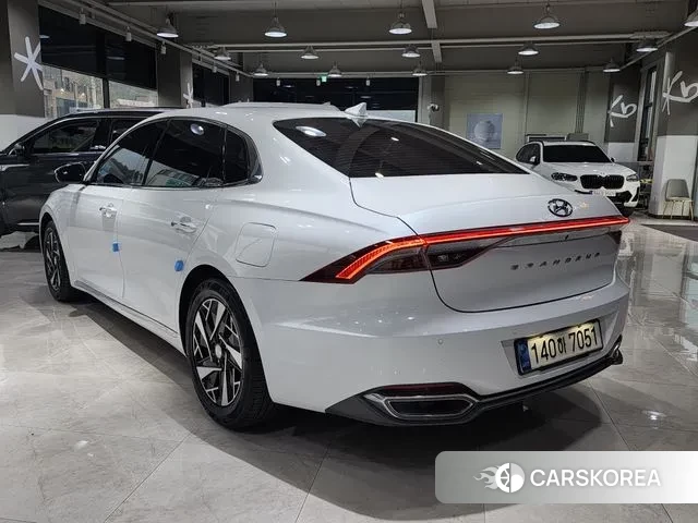 Hyundai The New Grandeur IG Hybrid id 3468860 из Кореи 14