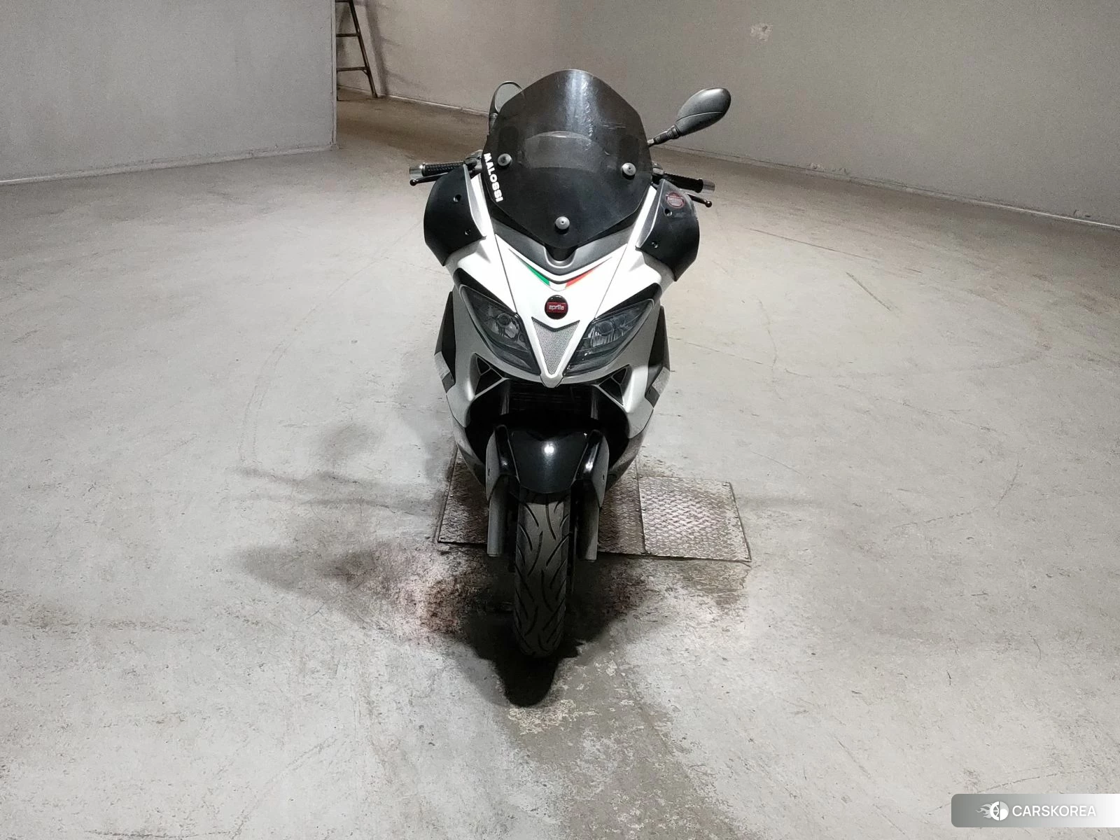 Проданный Aprilia SR MAX300 2014 из Японии, фото 2