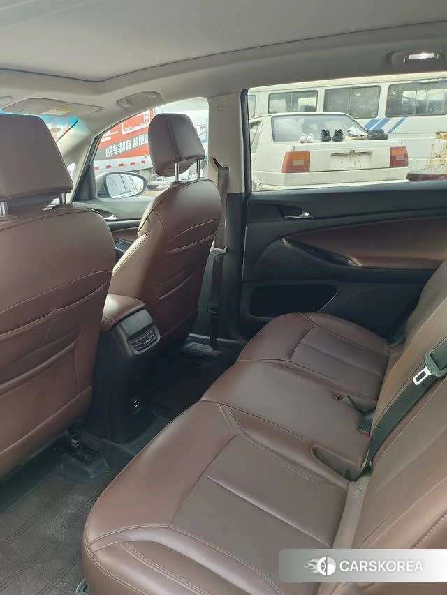 Buick GL6 2019 Шампань из Китая, фото 4