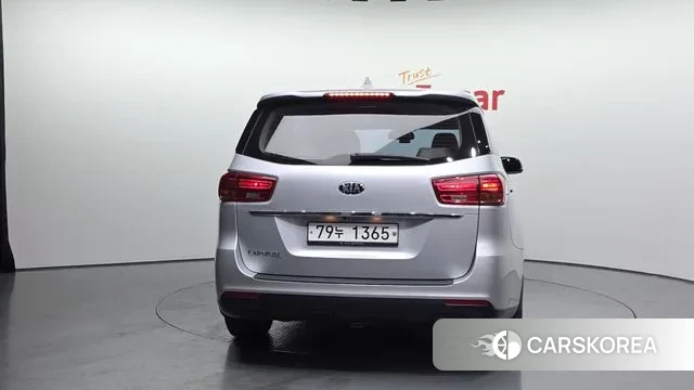 Kia The New Carnival id 3494638 из Кореи 14