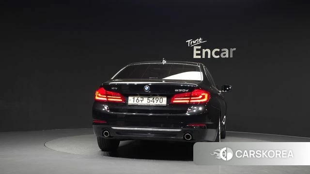 BMW 5 Series (G30) id 4658357 из Кореи 14