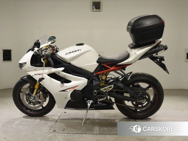 Проданный Triumph DAYTONA 675R 2011 из Японии, фото 2