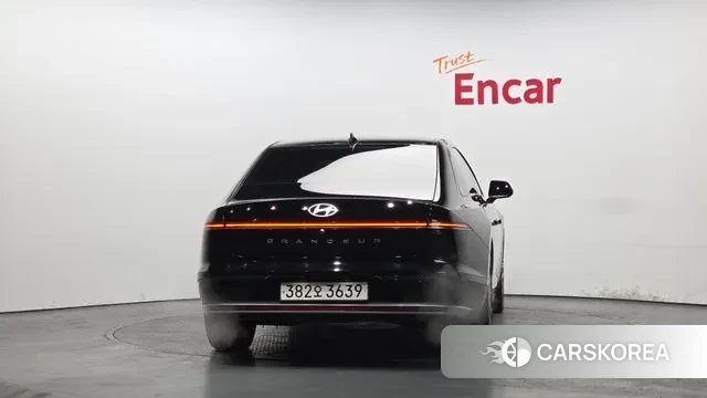 Hyundai Grandeur (GN7) id 3675200 из Кореи 14