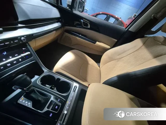 Kia Carnival 4th generation 2023 Белый из Кореи, фото 4