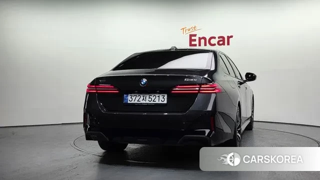 BMW 5 Series (G60) id 3026686 из Кореи 14