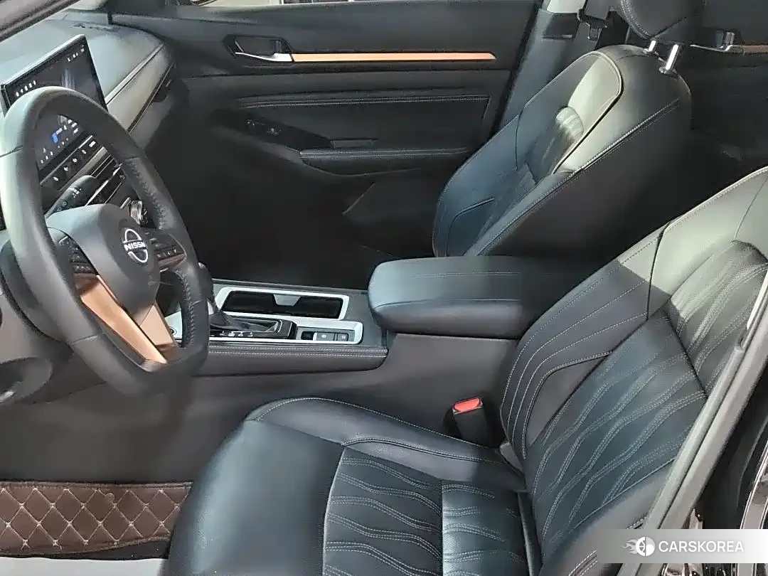 Nissan Altima id 4617173 из Китая 9
