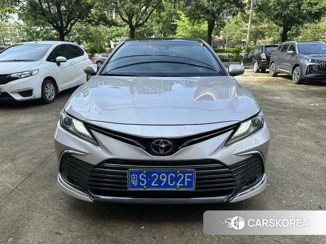Toyota Camry 2022 Шампань из Китая, фото 4