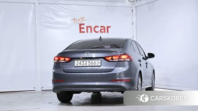 Hyundai Avante AD id 3009375 из Кореи 14