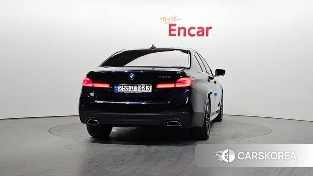 BMW 5 Series (G30) id 3539286 из Кореи 14