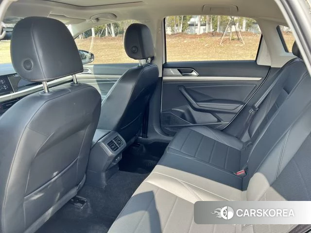 Volkswagen Lavida 2022 Белый из Китая, фото 4