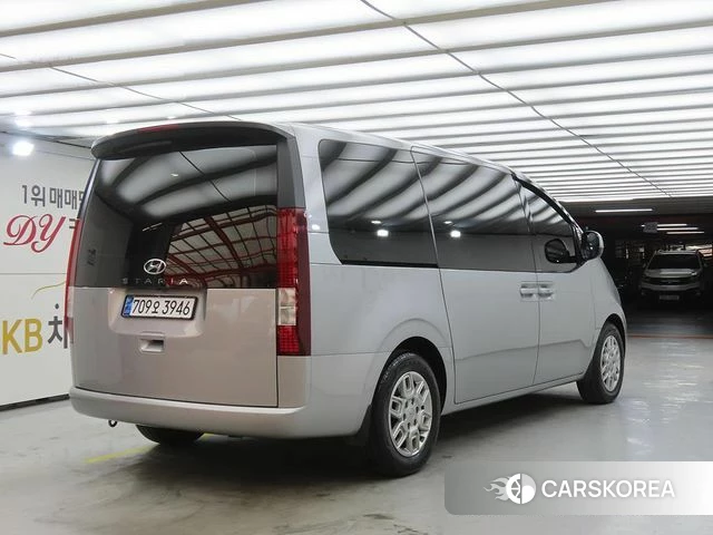 Hyundai Staria id 4282309 из Кореи 14
