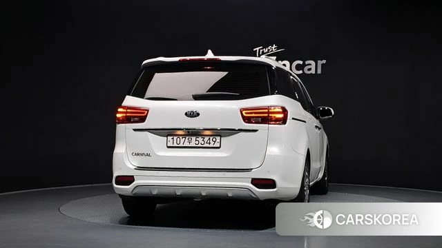 Kia The New Carnival id 4434989 из Кореи 14