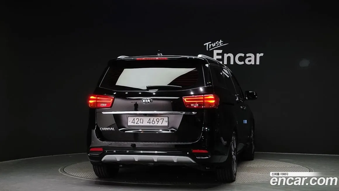 Kia The New Carnival id 887671 из Кореи 14