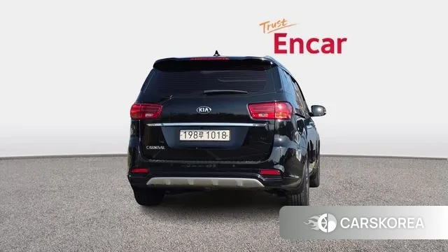 Kia The New Carnival id 3578732 из Кореи 14