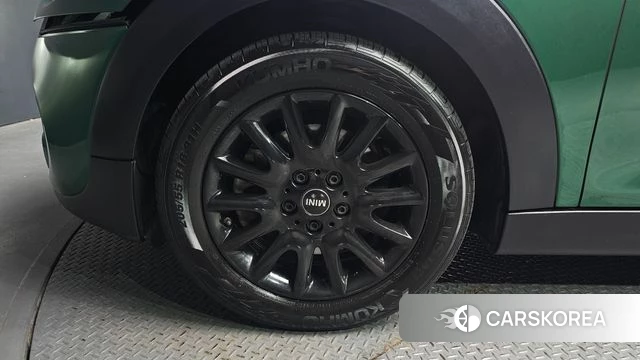 Mini Cooper S id 4667318 из Кореи 25
