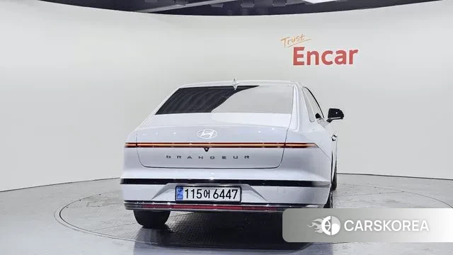 Hyundai Grandeur (GN7) id 3649303 из Кореи 14