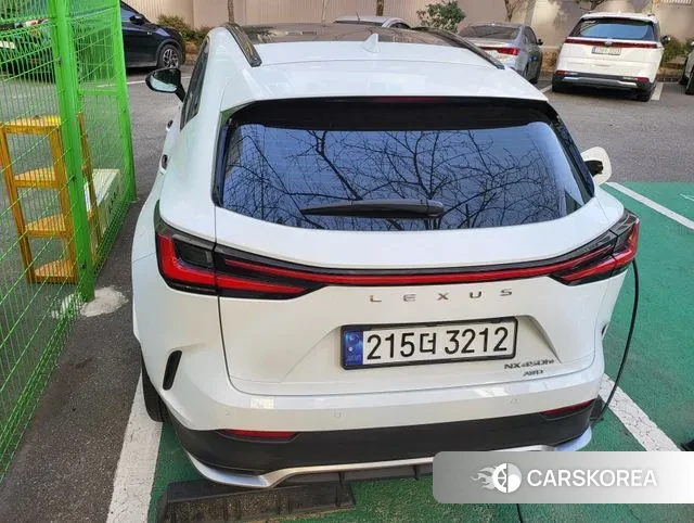 Lexus NX450h + 2nd generation 2024 Белый из Кореи, фото 4