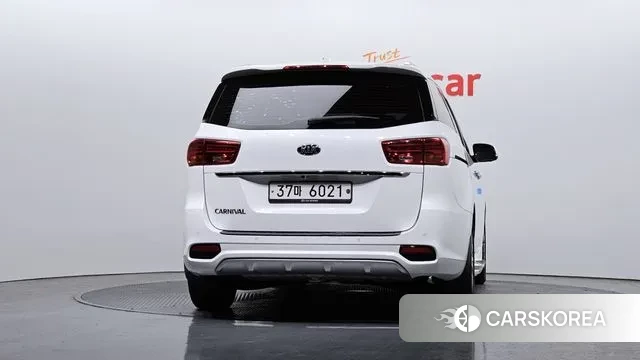 Kia The New Carnival id 3505419 из Кореи 14