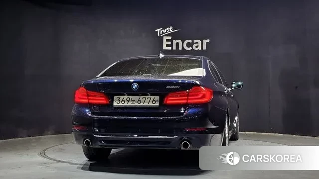 BMW 5 Series (G30) id 3514890 из Кореи 14