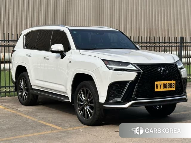 Lexus LX id 4273584 из Китая 34