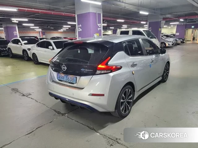 Nissan Leaf (ZE1) id 3666687 из Кореи 14