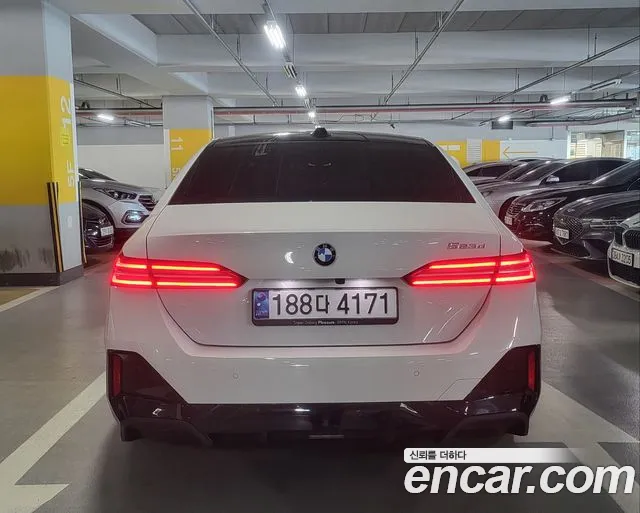 BMW 5 Series (G60) id 2669350 из Кореи 14