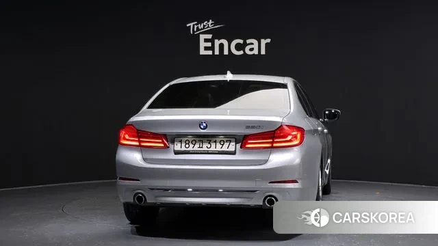 BMW 5 Series (G30) id 3283751 из Кореи 14