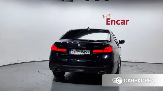 BMW 5 Series (G30) id 2974621 из Кореи 14