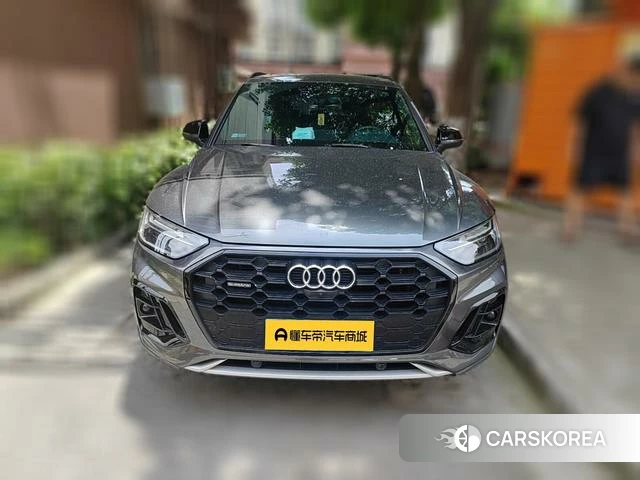 Audi Q5L 2024 Темно-серый из Китая, фото 4