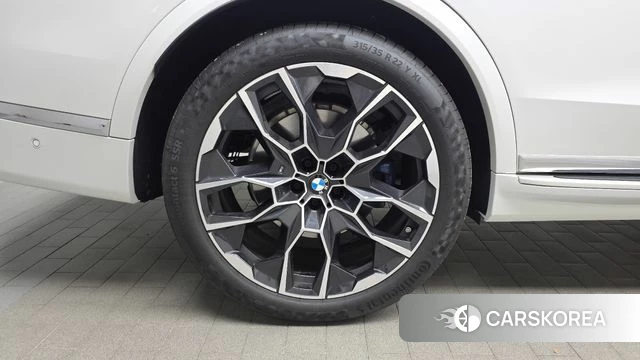 BMW X7 (G07) id 4589663 из Кореи 29
