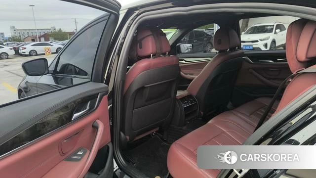 BMW 5 series 2019 Черный из Китая, фото 5