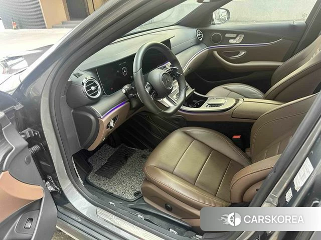 Mercedes-Benz E-class id 4260866 из Китая 11
