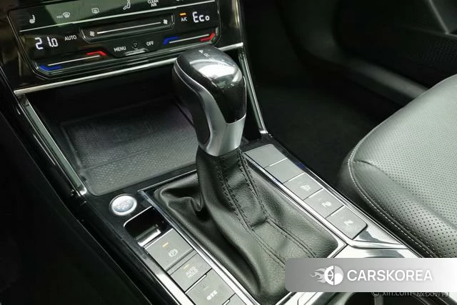 Volkswagen Passat PHEV id 4264109 из Китая 18