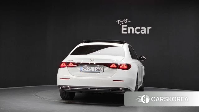 Mercedes-Benz E-Class W214 id 4499216 из Кореи 32