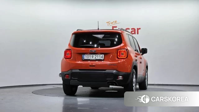 Jeep Renegade id 3827991 из Кореи 14